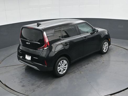 Used 2023 Kia Soul LX image 42