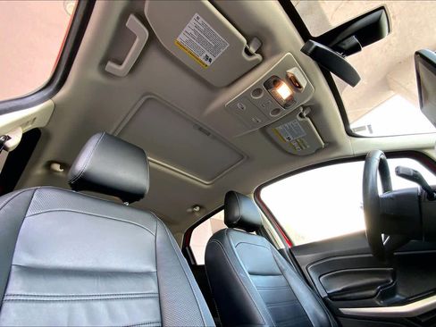 Used 2020 Ford EcoSport Titanium image 14