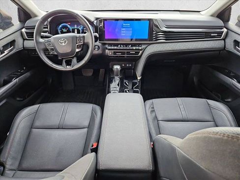 Used 2026 Toyota Camry XLE FWD image 18