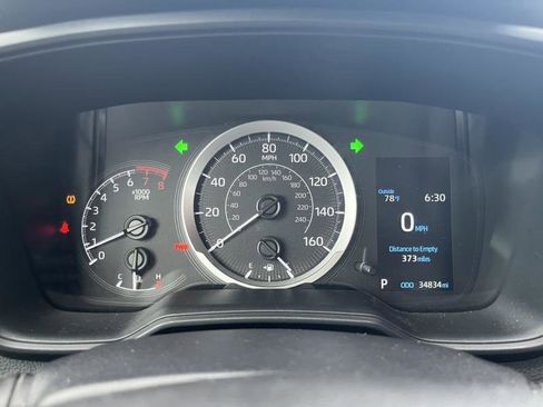 Used 2022 Toyota Corolla LE image 19