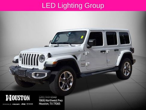Used 2021 Jeep Wrangler Unlimited Sahara AWD/4WD image 9