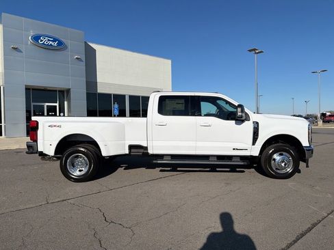 New 2026 Ford F350 XLT w/ XLT Premium Package image 2