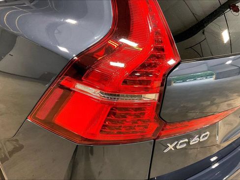 Used 2025 Volvo XC60 B5 Plus w/ Climate Package AWD/4WD image 24