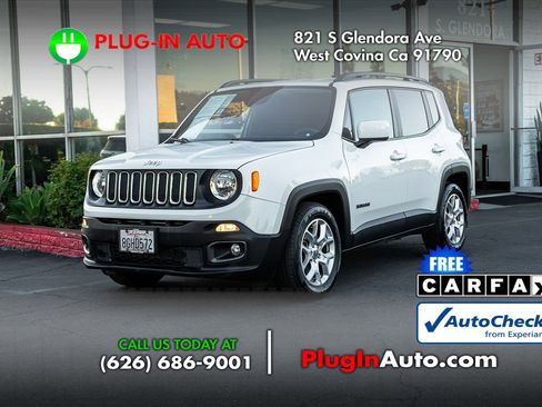 Used 2018 Jeep Renegade Latitude image 1