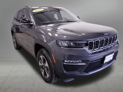 Used 2024 Jeep Grand Cherokee Limited 4xe image 8