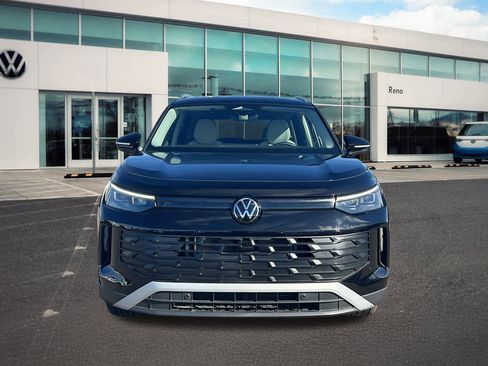 New 2026 Volkswagen Tiguan SE image 2
