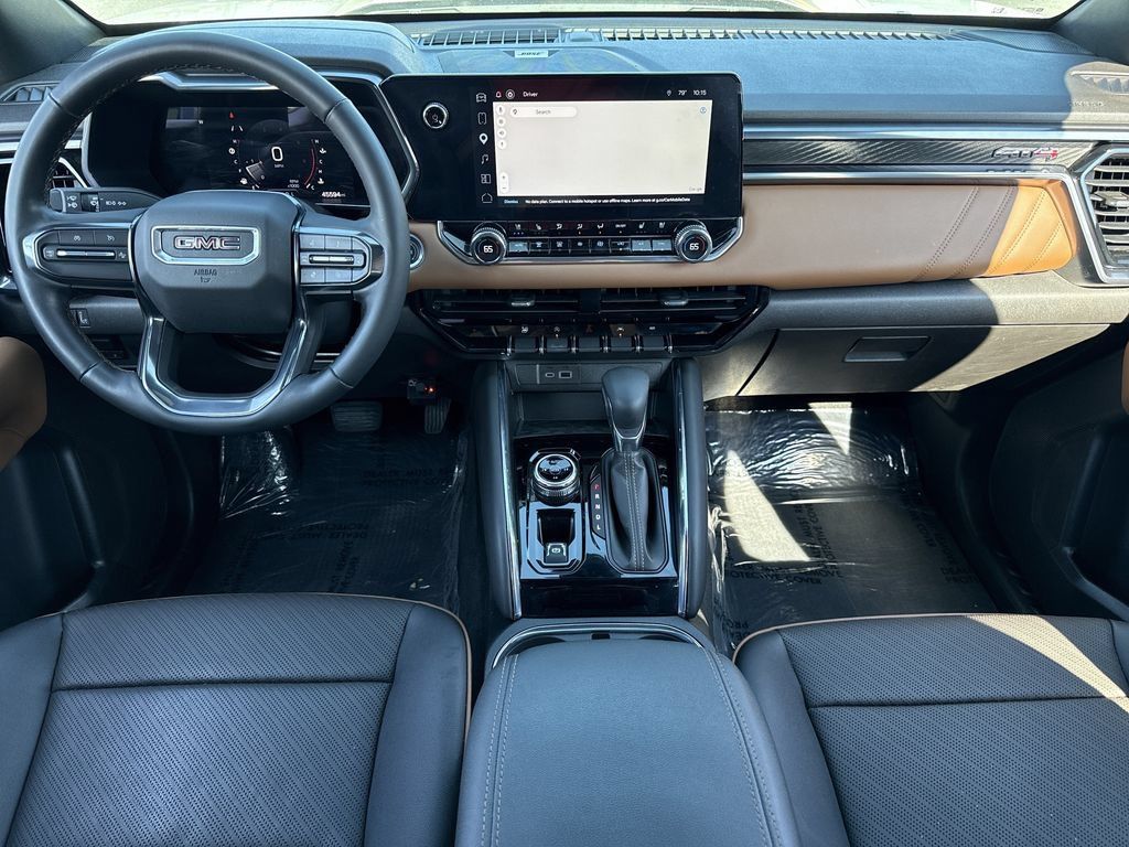Used 2023 GMC Canyon AT4 w/ AT4 Premium Package AWD/4WD image 2