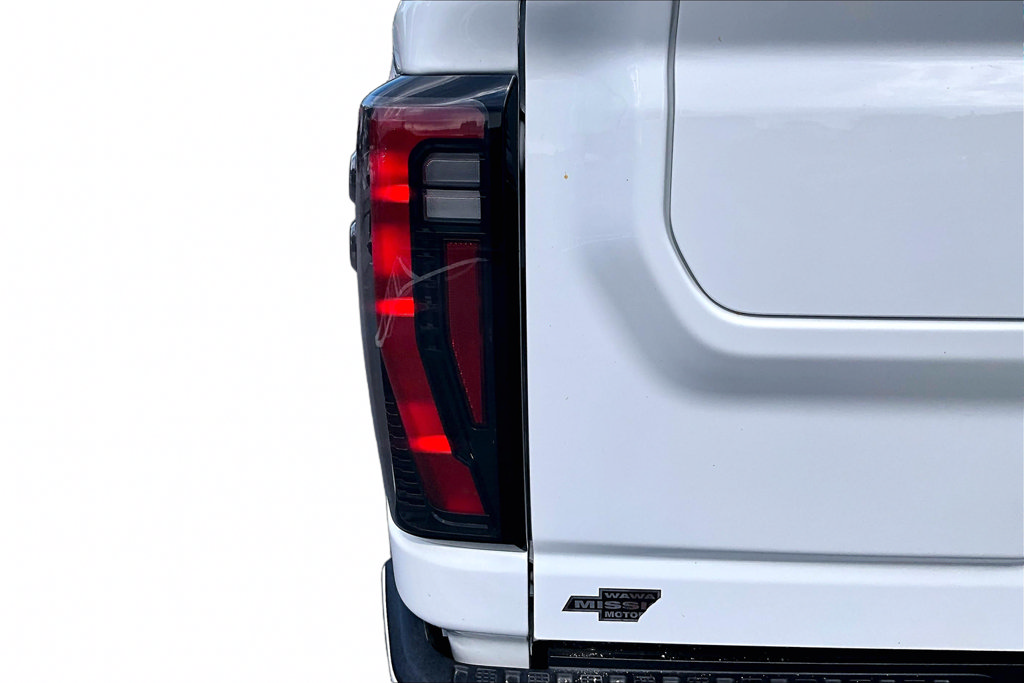 Used 2026 GMC Sierra 2500 AT4 w/ AT4 Premium Plus Package AWD/4WD image 24