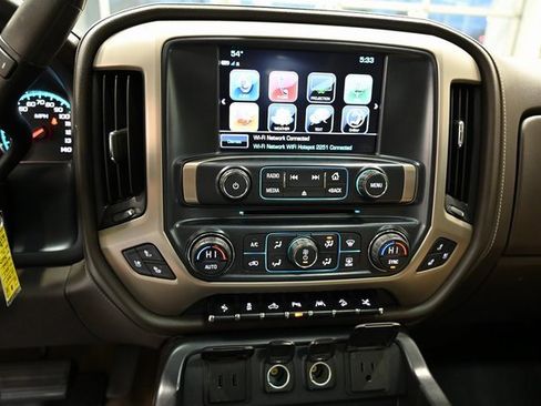 Used 2017 GMC Sierra 1500 Denali w/ Denali Ultimate Package image 16