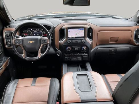 Used 2019 Chevrolet Silverado 1500 High Country w/ Trailer Camera Package AWD/4WD image 15