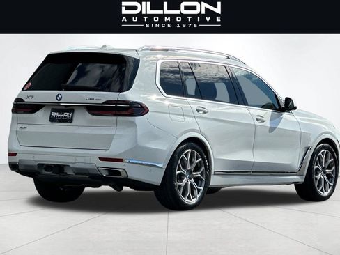 Used 2025 BMW X7 xDrive40i AWD/4WD image 4