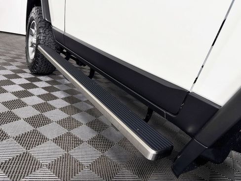 Used 2013 Toyota FJ Cruiser 4WD image 26