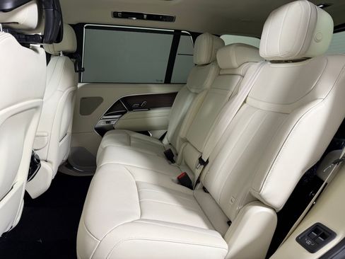 New 2026 Land Rover Range Rover Long Wheelbase SE AWD/4WD image 14