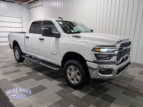 Used 2026 RAM 2500 Big Horn AWD/4WD image 6