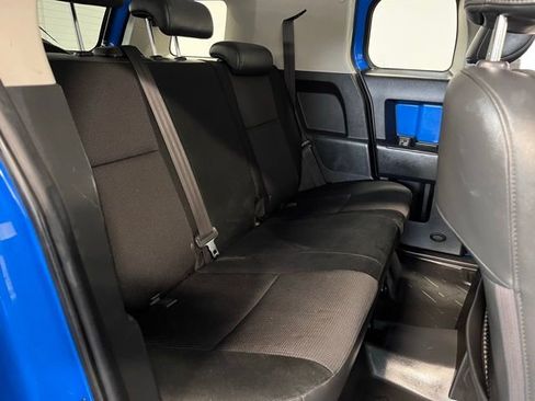 Used 2008 Toyota FJ Cruiser 2WD image 13