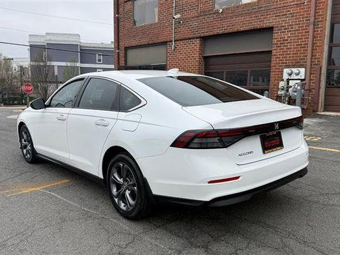 Used 2023 Honda Accord EX image 17