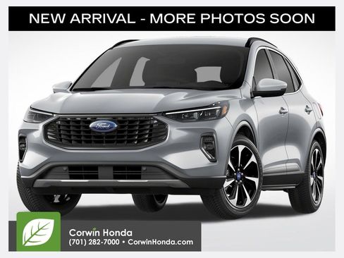 Used 2024 Ford Escape Platinum image 1
