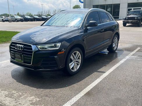Used 2017 Audi Q3 2.0T Premium Plus w/ Premium Plus Package AWD/4WD image 2