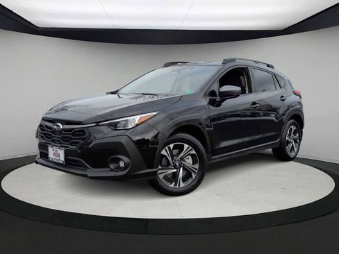Used 2025 Subaru Crosstrek 2.0i Premium image 1
