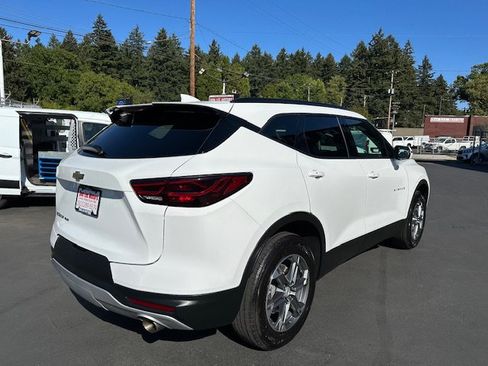 Used 2023 Chevrolet Blazer LT w/ Sound & Technology Package AWD/4WD image 5