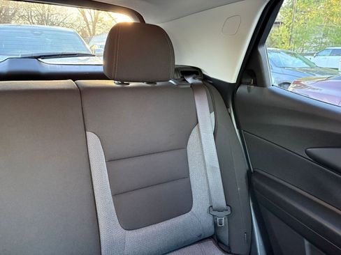 Used 2025 Chevrolet TrailBlazer LT image 35