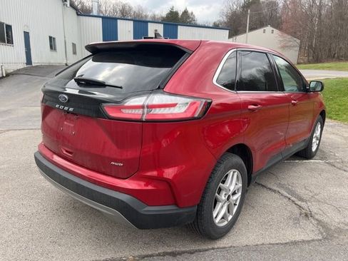 Used 2024 Ford Edge SEL image 6