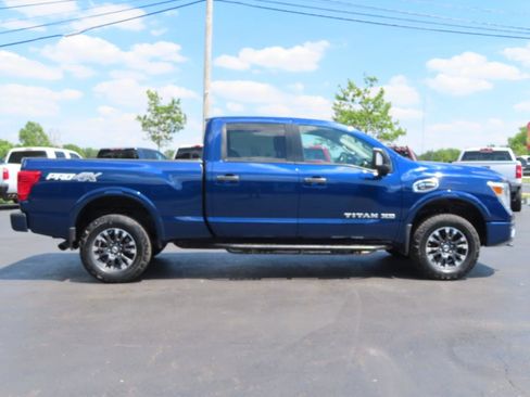 Used 2019 Nissan Titan PRO-4X w/ Pro-4x Convenience Package AWD/4WD image 7