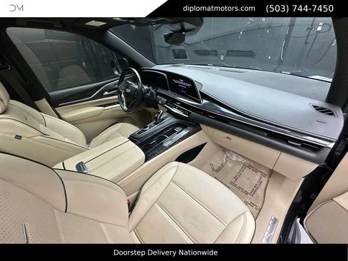 Used 2022 Cadillac Escalade ESV Premium Luxury w/ LPO, Floor Liner Package image 20