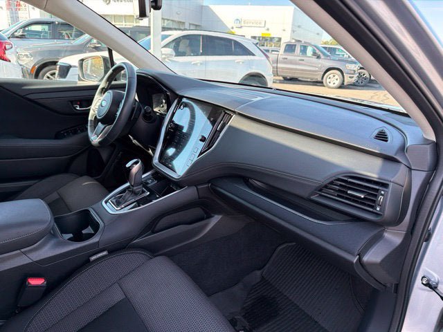 Used 2024 Subaru Outback Premium AWD/4WD image 26