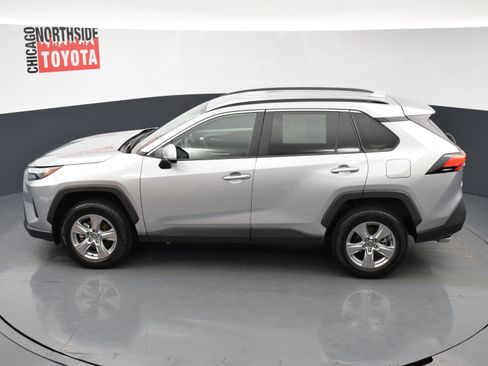 Used 2025 Toyota RAV4 XLE AWD/4WD image 17