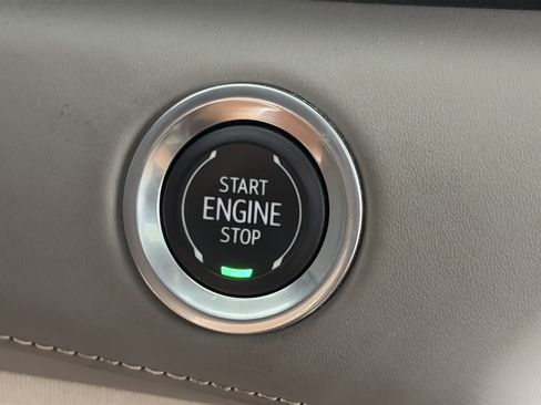 Used 2023 Cadillac Escalade ESV Premium Luxury Platinum w/ LPO, Radiant Package AWD/4WD image 31