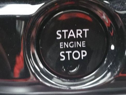 New 2025 Nissan Pathfinder SV w/ SV Premium Package image 10