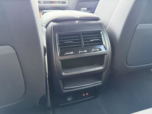 Used 2026 BMW X5 sDrive40i RWD image 9