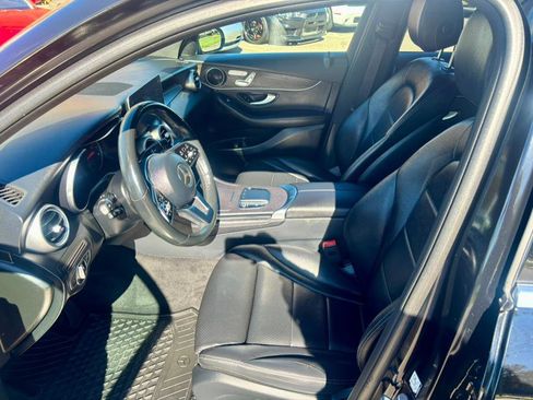 Used 2020 Mercedes-Benz GLC 300 4MATIC image 11