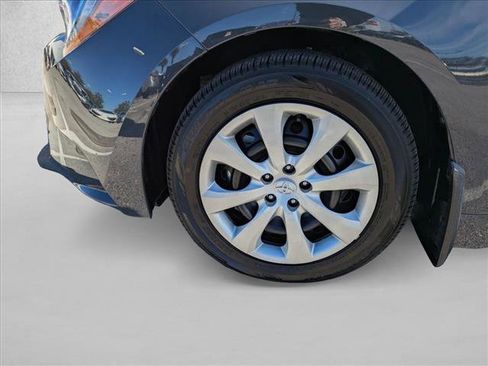 Used 2025 Toyota Corolla LE image 21
