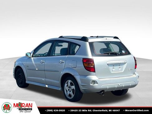 Used 2008 Pontiac Vibe w/ Sun And Sound Package FWD image 4