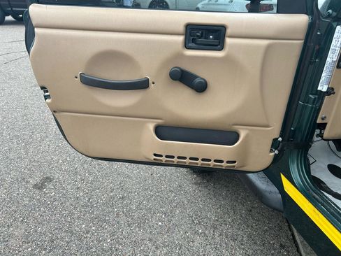 Used 1999 Jeep Wrangler Sport image 11