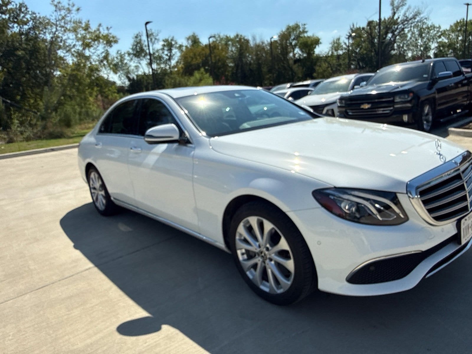 Used 2017 Mercedes-Benz E 300 image 1