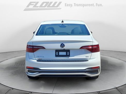 Used 2022 Volkswagen Jetta SEL FWD image 8
