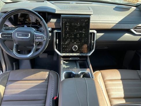 Used 2026 GMC Acadia Denali Ultimate w/ LPO, Floor Liner Package image 4