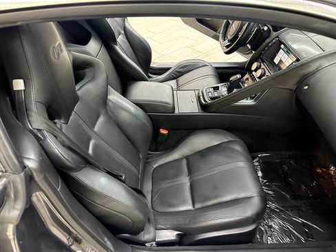 Used 2016 Jaguar F-TYPE R image 34