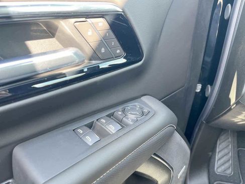New 2026 Chevrolet Suburban Premier w/ Sun And Tow Package RWD image 17