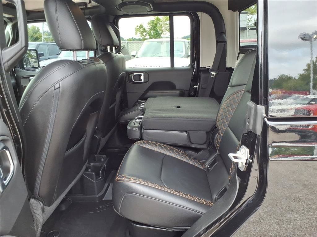 Used 2023 Jeep Gladiator Overland AWD/4WD image 12