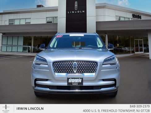 Certified 2023 Lincoln Aviator AWD w/ Class IV Trailer Tow Package image 3