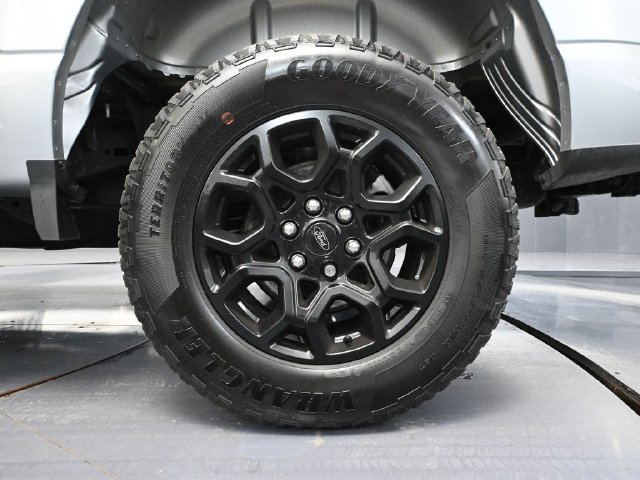Used 2024 Ford F150 XLT w/ XLT Black Appearance Package AWD/4WD image 10