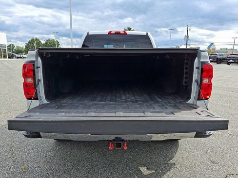 Used 2018 Chevrolet Silverado 1500 W/T w/ WT Convenience Package AWD/4WD image 28