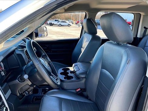 Used 2017 RAM 2500 Tradesman w/ Chrome Appearance Group image 22