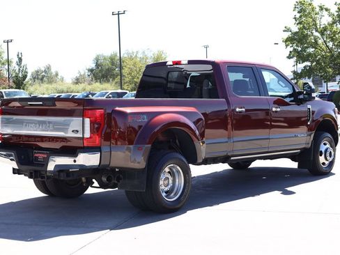 Used 2017 Ford F350 King Ranch w/ King Ranch Ultimate Package AWD/4WD image 6
