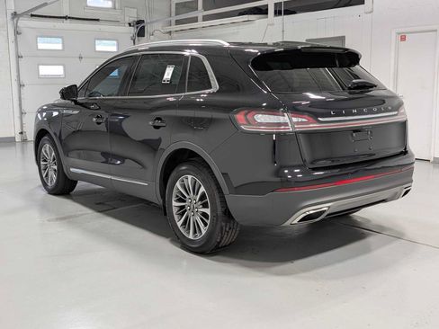 Used 2022 Lincoln Nautilus AWD w/ Premium Package image 10