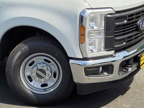 New 2026 Ford F250 XL w/ XL Chrome Package RWD image 9